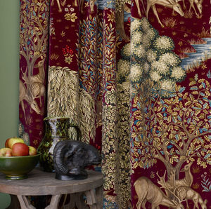 William Morris - tapestry red - Tissu D'ameublement