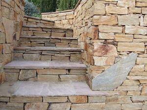 HMT - barrettes de quartzite - Escalier D'extérieur
