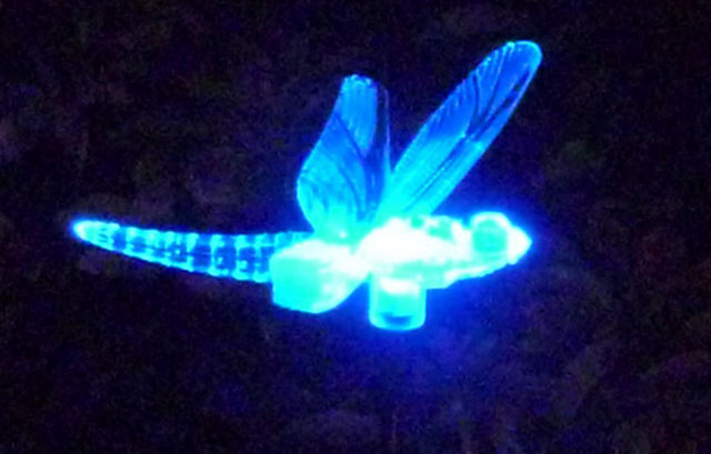 FEERIE SOLAIRE - Photophore pique jardin-FEERIE SOLAIRE-Pic solaire libellule lumineuse 5 couleurs 76cm