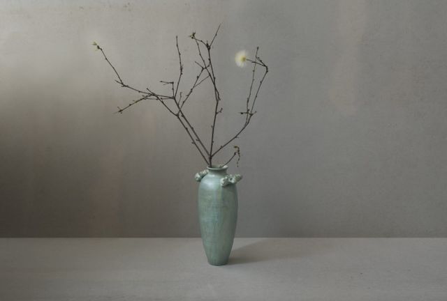 NICOLETTE JOHNSON - Vase à fleurs-NICOLETTE JOHNSON--High Spirits