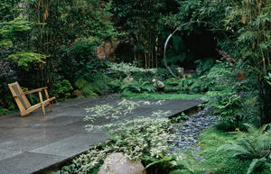  Landscaped garden