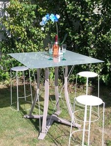 Douelledereve -  - Bar Table