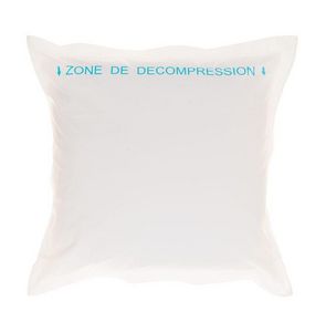 STÉPHANIE RADENAC - zone de decompression - Pillowcase