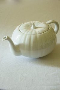 PORCELAINES JACQUES PERGAY - marché - Teapot