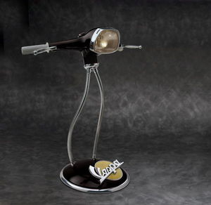 Maurizio Lamponi Leopardi - vespa black 1 - Table Lamp