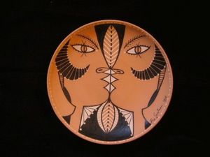 SYLVIA POWELL DECORATIVE ARTS - chevre-pieds jumeaux - Decorative Platter