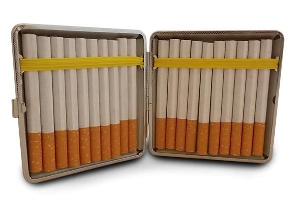 WHITE LABEL - Cigarettes case-WHITE LABEL-Boite à cigarette design en simili cuir de crocodi