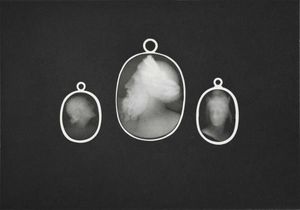 LINEATURE - x-ray. cameos in gold settings - 1896 - Fotografia